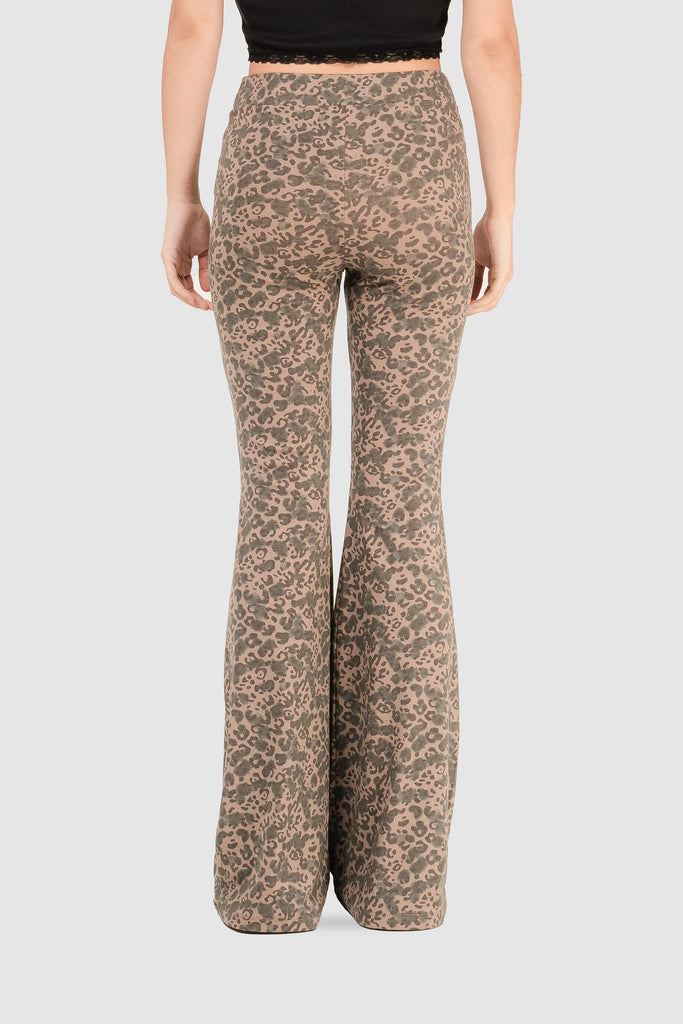 Pantalón Flare Fit Regil PANTALONES NOW 